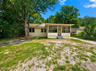 957 Odessa Dr E, Jacksonville, FL 32254