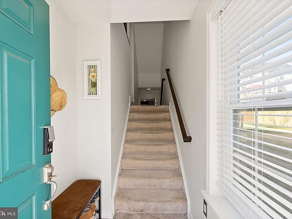 4th image of 10226 Fountain Cir