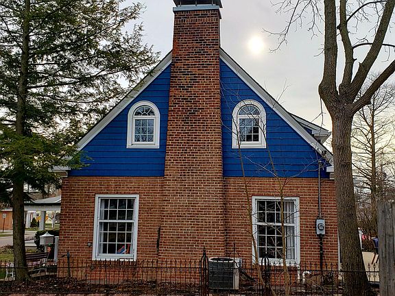 3rd image of 143 E High St