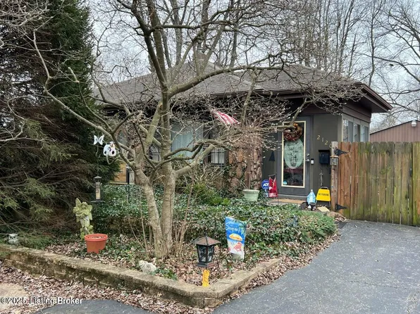 2120 West Ln, Shively, KY 40216