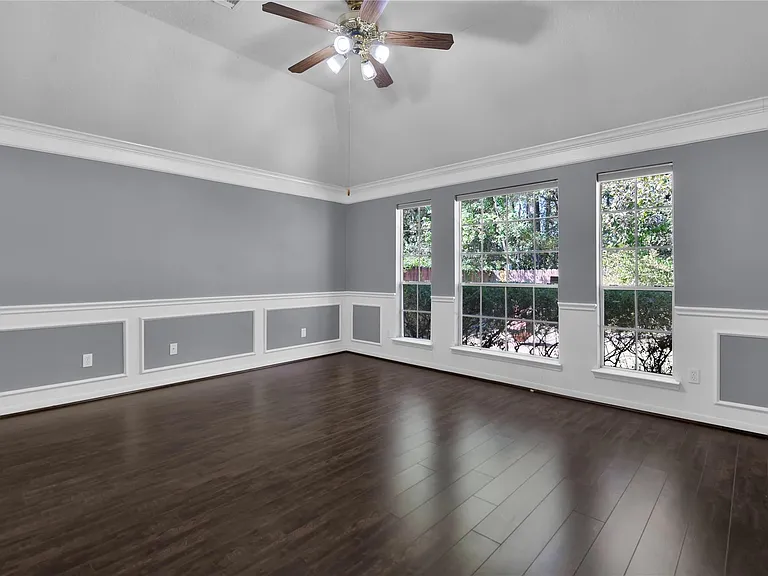 27186 Kings Manor Dr S — Photo 16