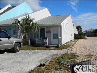 113 38th St #D, Mexico Beach, FL, 32456