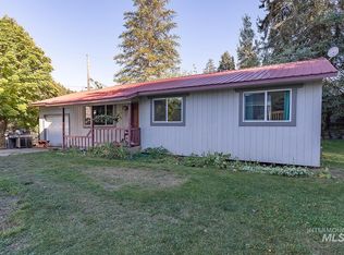 805 S Front St, Troy, ID 83871