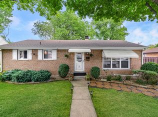 611 N Neva Ave, Addison, IL 60101