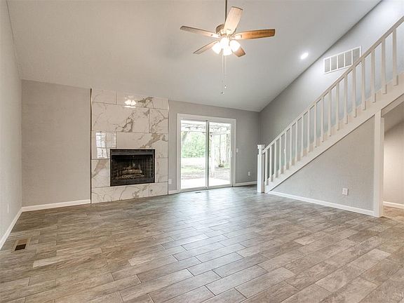 3rd image of 17107 Sunny Hollow Rd