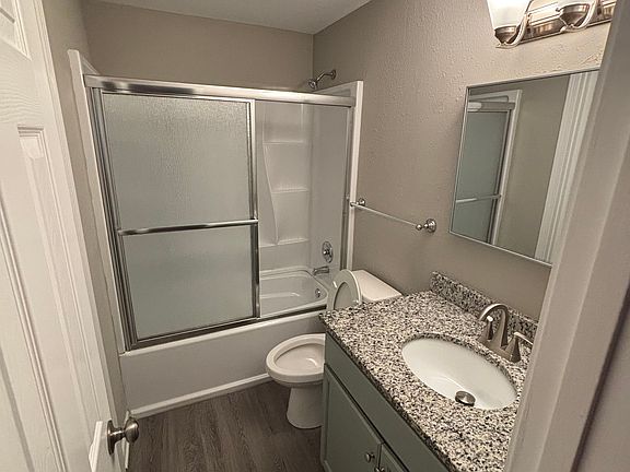 4th image of 1035 S Brookside Ave #3fc5f7ae5