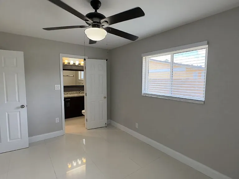 3603 William St — Photo 9