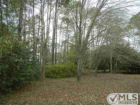 2nd image of 2806 Colonnade Ct
