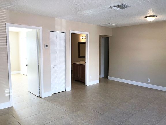 2nd image of 5280 Stacy St #5284-C