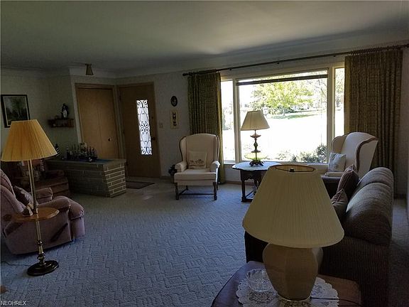 3rd image of 244 Twilight Dr