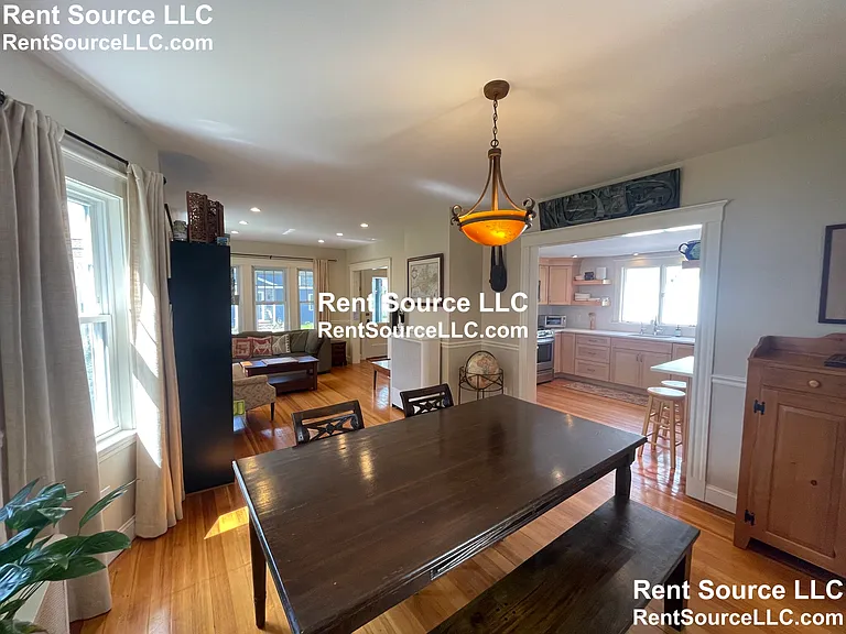 19 Tyler Ave — Photo 13
