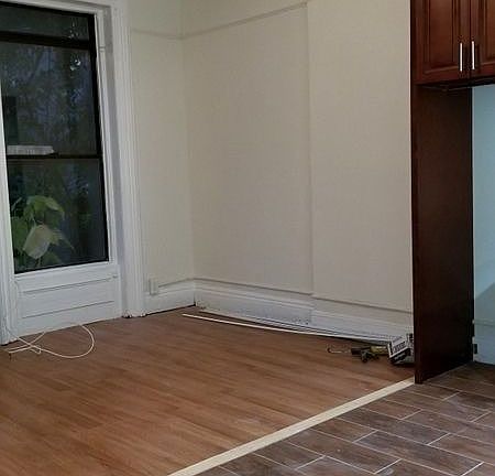 5th image of 274 Gates Ave APT 5