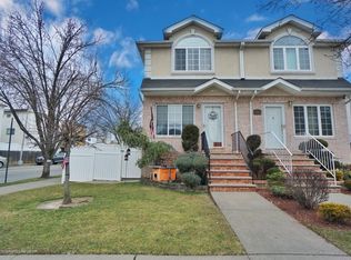 6 Belfield Ave, Staten Island, NY 10312