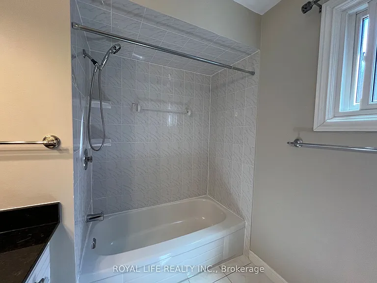 10 Saddletree Dr — Photo 36