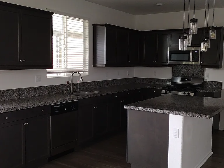 5218 Grassland Ave — Photo 2