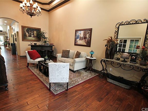 3rd image of 515 Eton Dr