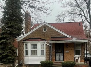 17587 Strathmoor St, Detroit, MI 48235