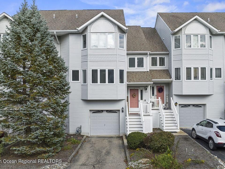 262 Marigold Ct Toms River, NJ Zillow