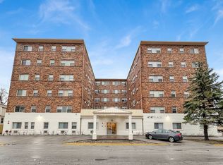 4747 19th St #405, Cicero, IL 60804