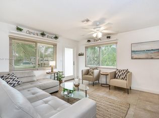 2717 SW 46th St #1, Fort Lauderdale, FL 33312