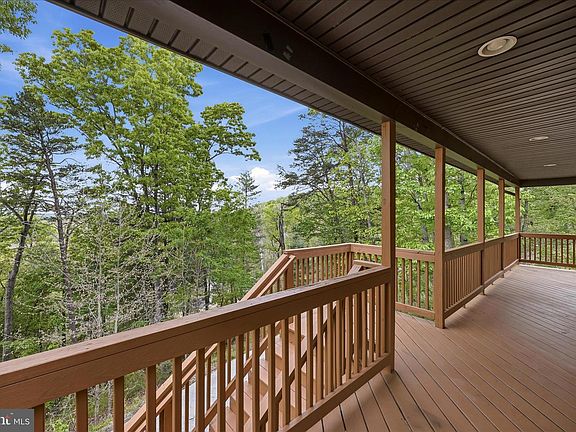 5th image of 142 Spring Hollow Rd