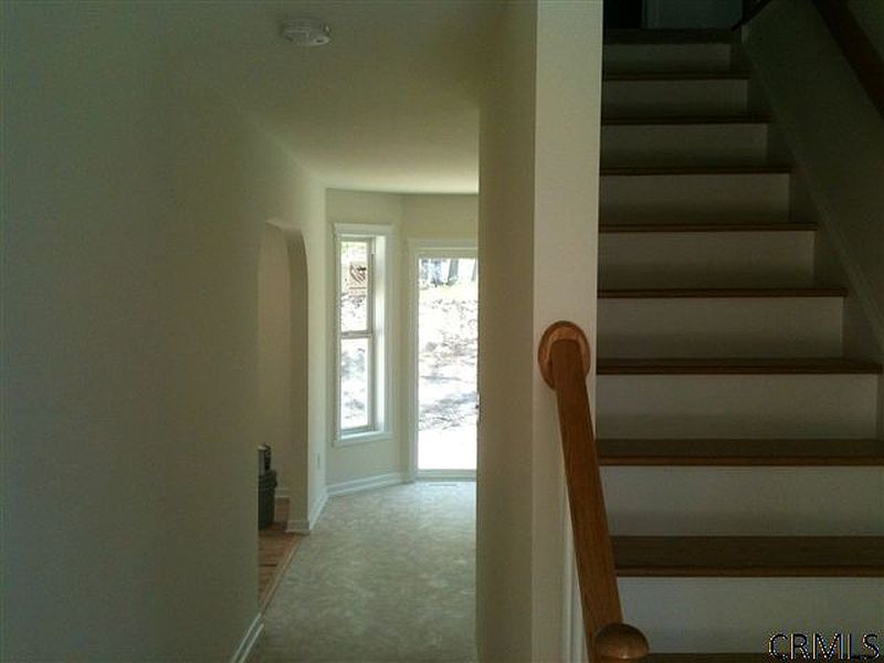 3rd image of 247 SHUFELT Road
