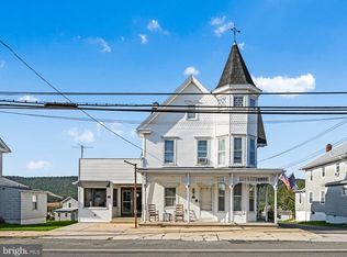 1104-1106 W Main St, Valley View, PA 17983