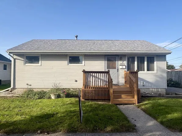 2224 Highland Park Ave, Fort Dodge, IA 50501