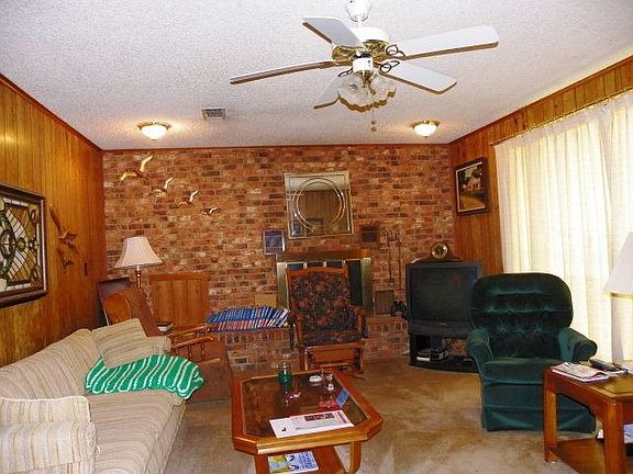 2nd image of 175 Wildlife Ln