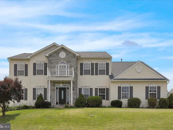 136 Butternut Dr, Pottstown, PA 19464