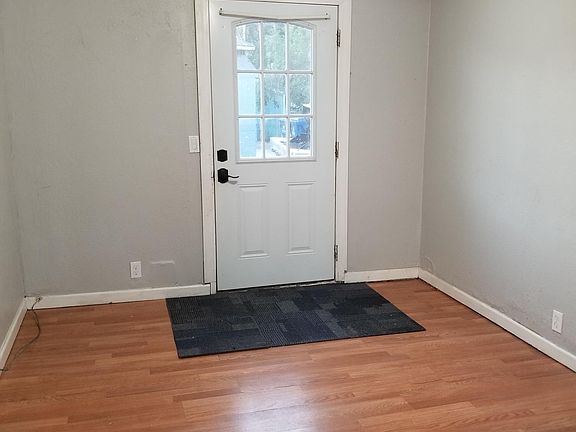 2nd image of 13355 Lincoln Ave