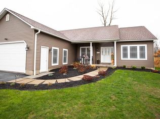 7890 Gable Dr, Bridgeport, NY 13030