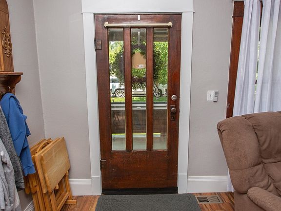 5th image of 1107 Norris Ave