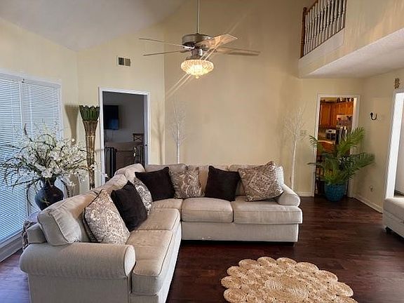 4th image of 10216 Woodland Hills Dr