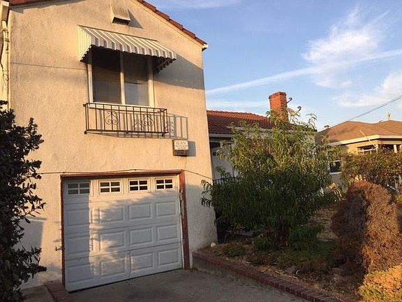 3rd image of 3011 Garvin Ave