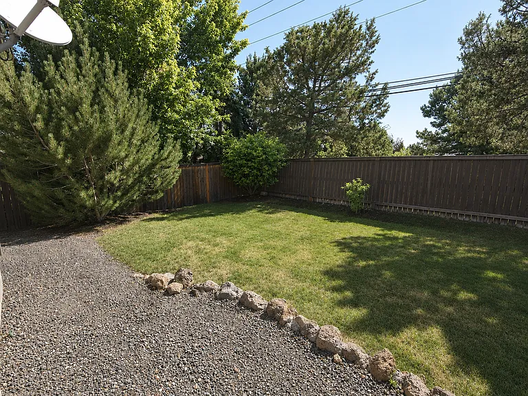 61167 Brosterhous Rd — Photo 36