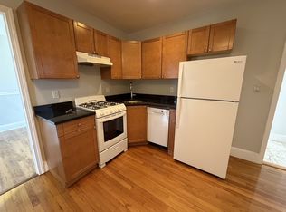 220 Hanover St #23F, Boston, MA 02113