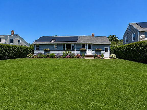 2nd image of 85 Maureen St