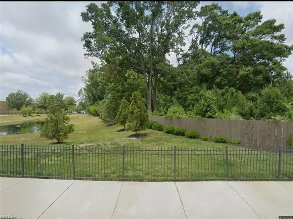 175 Pine Chapel Rd, Hampton, VA 23666