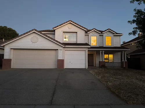 5273 Percheron Way Photo 1