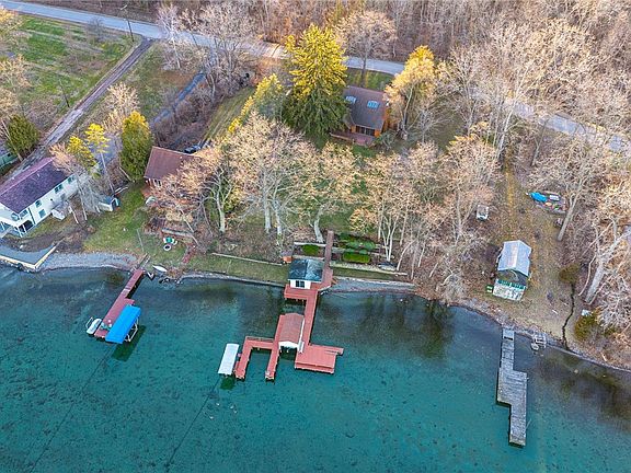 5th image of 1292 Arrowhead Beach Rd