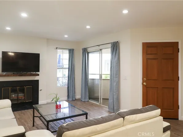 645 Chestnut Ave APT 119, Long Beach, CA 90802