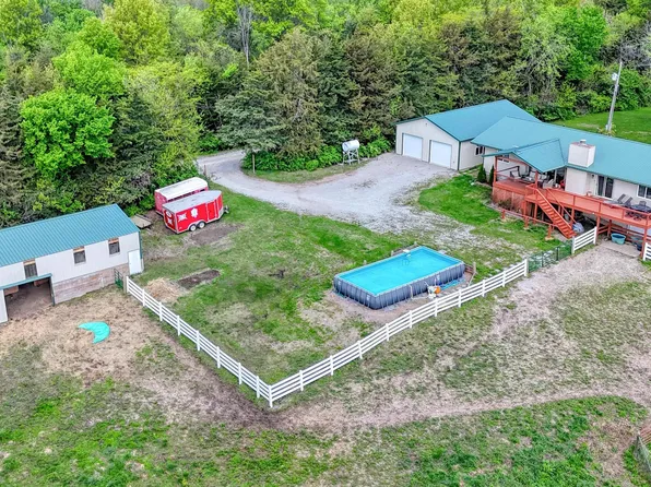 10674 112th Ave, Melrose, IA 52569