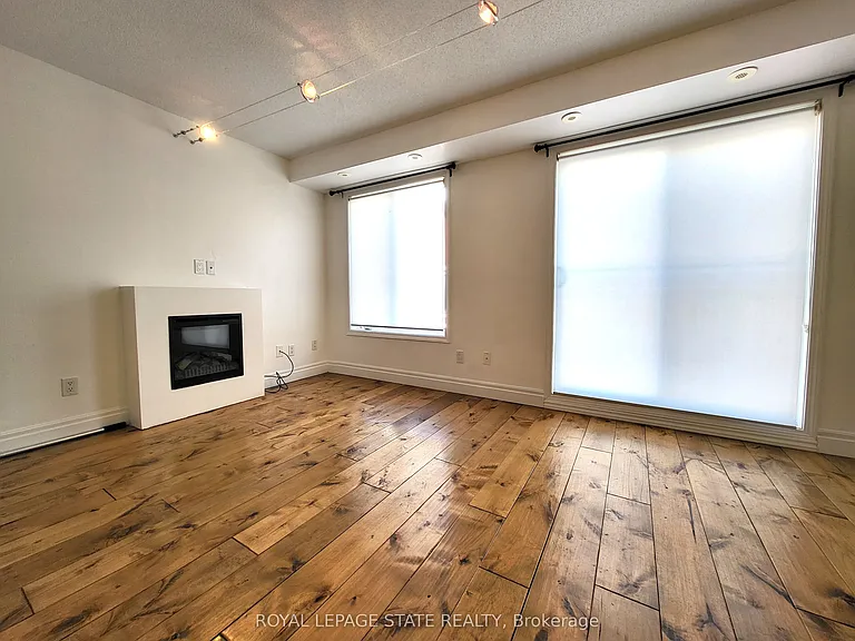 20 Laidlaw St #1122 — Photo 8