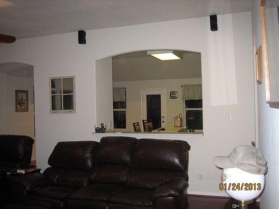 4th image of 864 Fair Ln