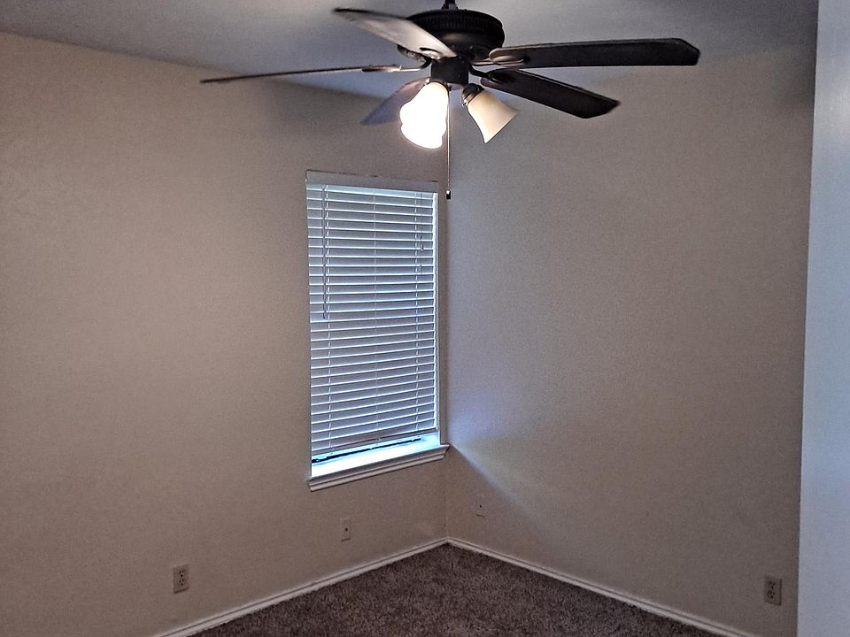 1st image of 2220 W Hickory St APT 107
