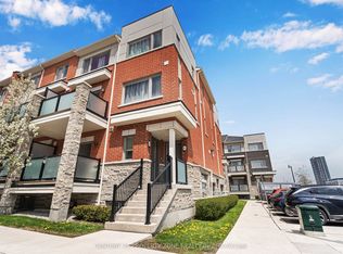 250 Lagerfeld Dr #4, Brampton, ON L7A 5G9