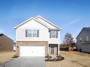 243 Augusta Woods Dr, Villa Rica, GA 30180