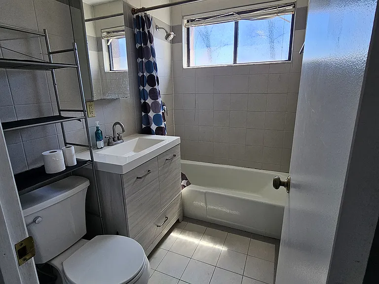 62 Shrewsbury Green Dr — Photo 15