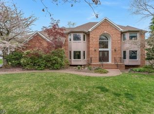 26 McDowell Ct, Bridgewater, NJ 08807